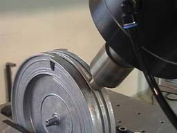 FSW FRICTION STIR WELDING 5 FSW spindle welding a long aluminum plate